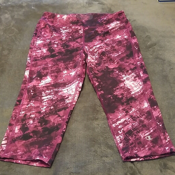 Champion Powertrain fuchsia and black capri size small - Picture 1 of 5